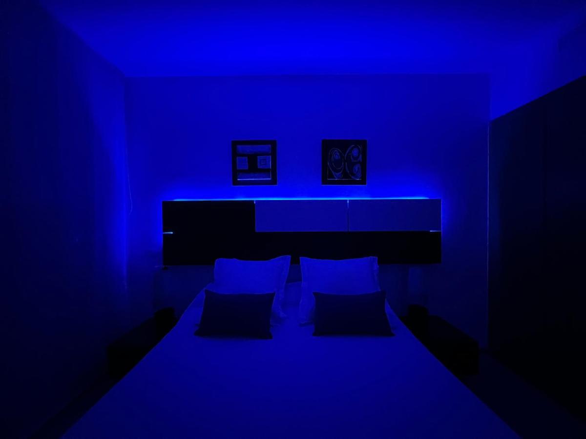 Blau Apartamento Frente A Los Canales Y Las Puestas De Sol De Rosas Exterior foto