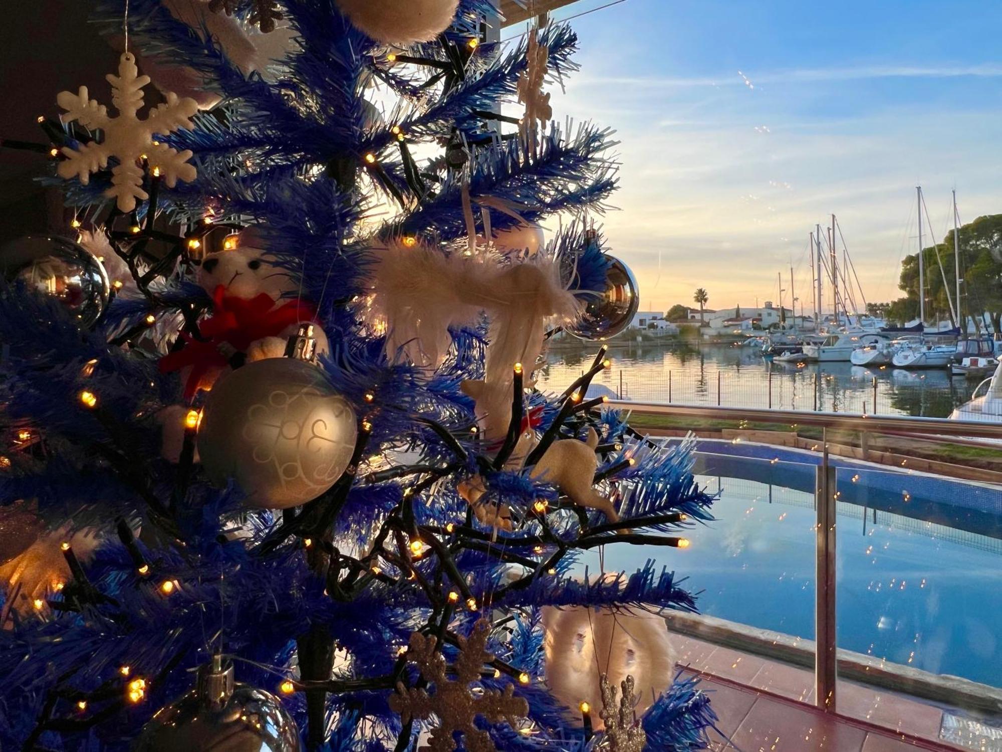 Blau Apartamento Frente A Los Canales Y Las Puestas De Sol De Rosas Exterior foto